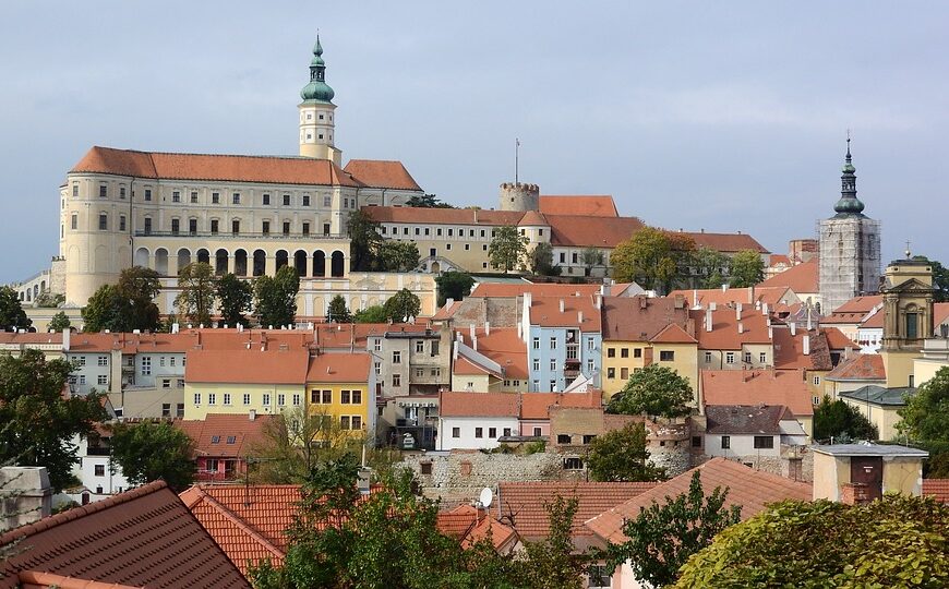 Mikulov – Zámek Mikulov a Svatý Kopeček