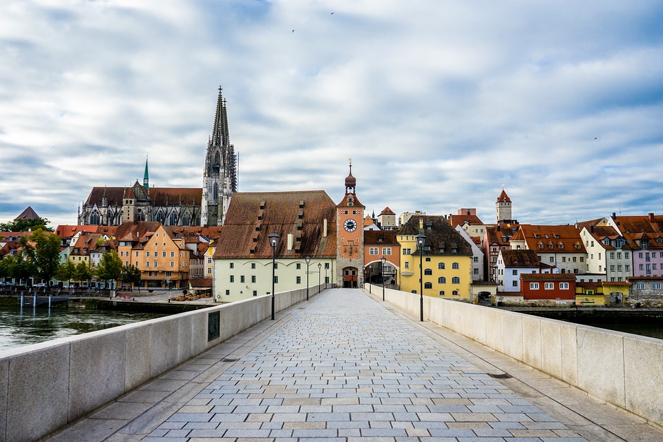 Regensburg Krasne mesto na Dunaji