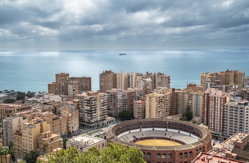 Málaga – Skvost andaluského pobřeží: prozkoumejte krásy slunného města