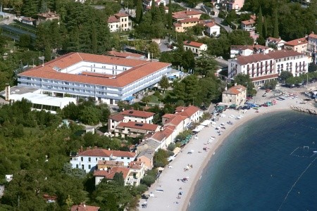 Marina Hotel