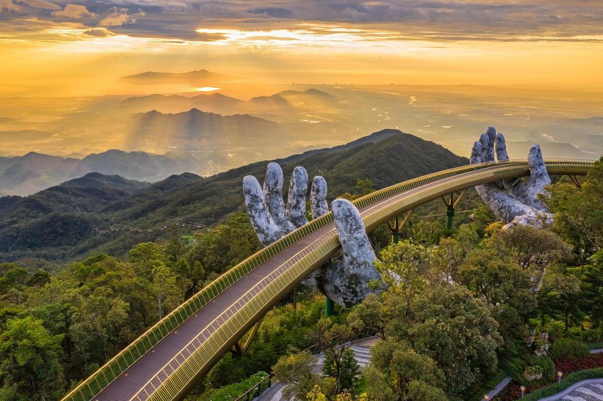 1 golden bridge ba na hills