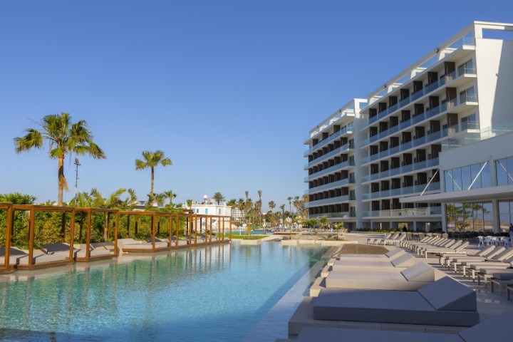 Chrysomare Beach hotel