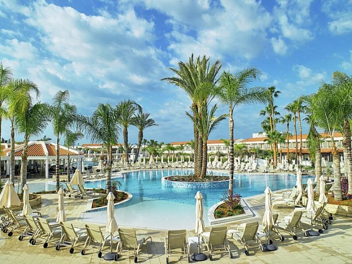 kypr kypr ayia napa funtazie klub olympic lagoon resort