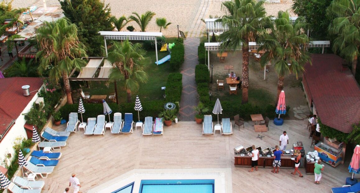 Elysee Beach Hotel