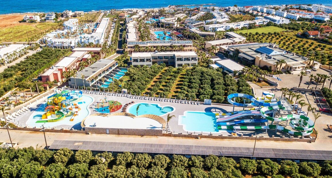Stella Palace Aqua Park Resort s bazénem a rodinným zázemím