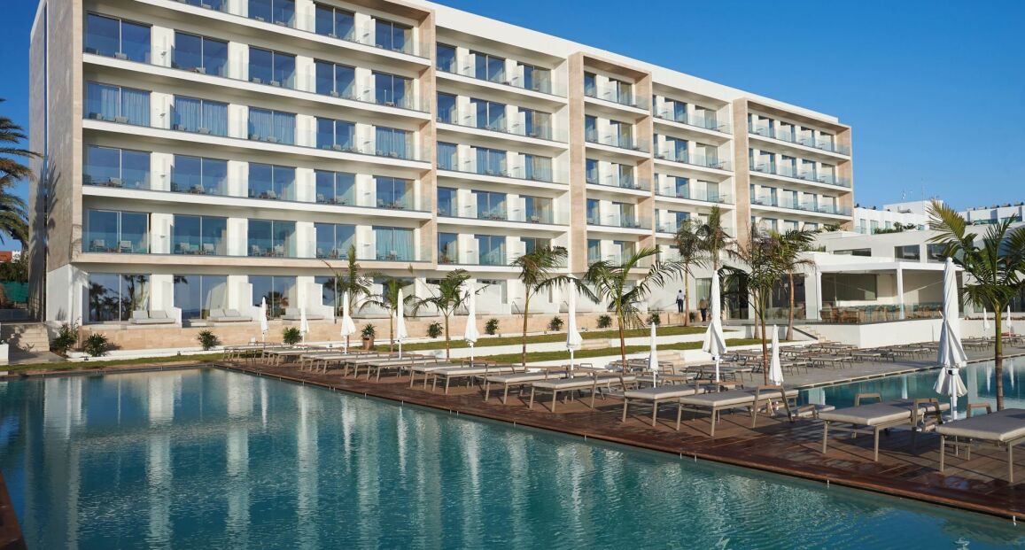 Sunrise Jade – Adults Only