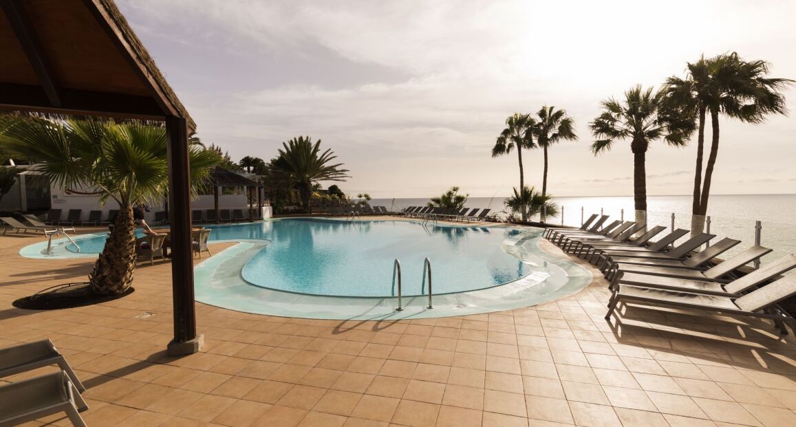 ROBINSON ESQUINZO PLAYA