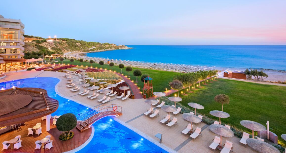 Elysium Resort & Spa s výhledem na moře a bazén