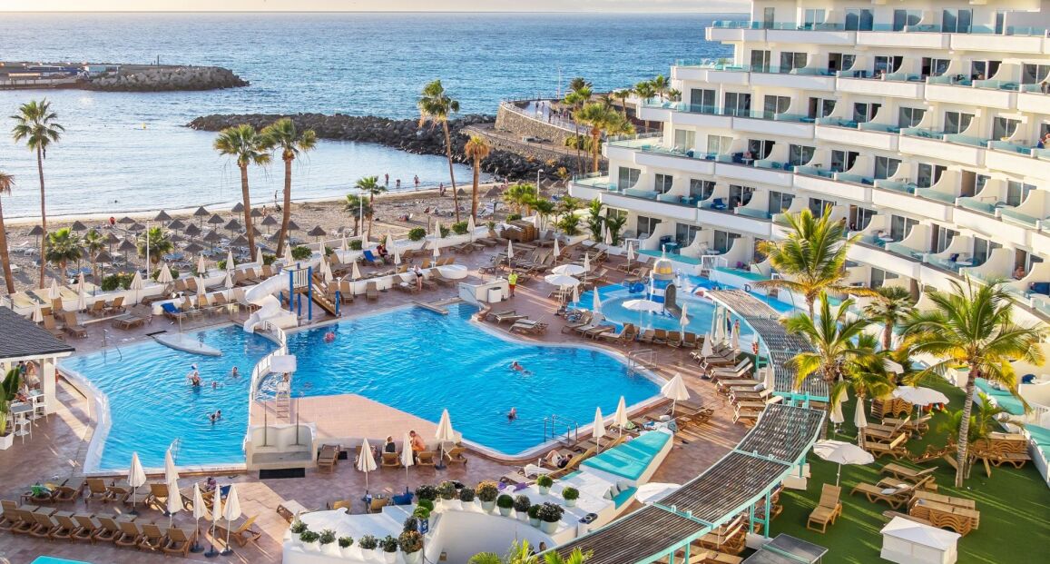 HOVIMA La Pinta Beachfront Family