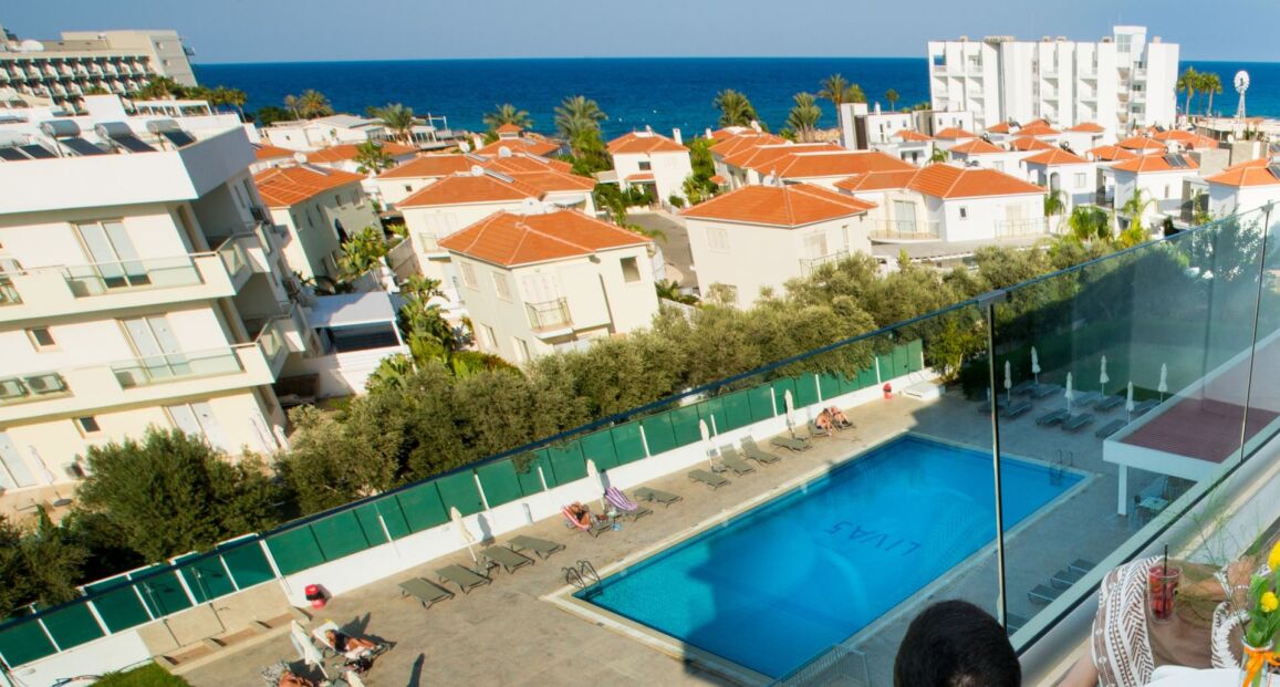 Livas Hotel Apartaments v Protarasu blízko pláže