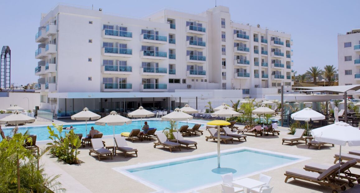 Kapetanios Bay Hotel