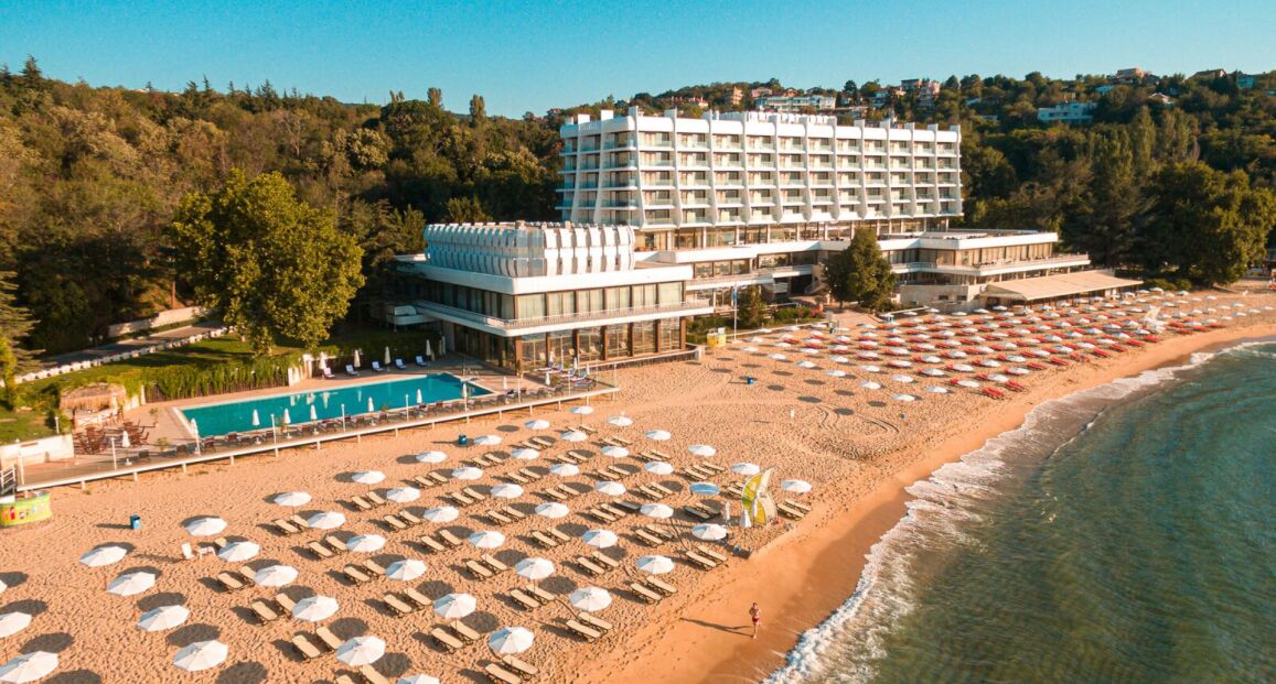 The Palace Hotel přímo na pláži s komfortním ubytováním