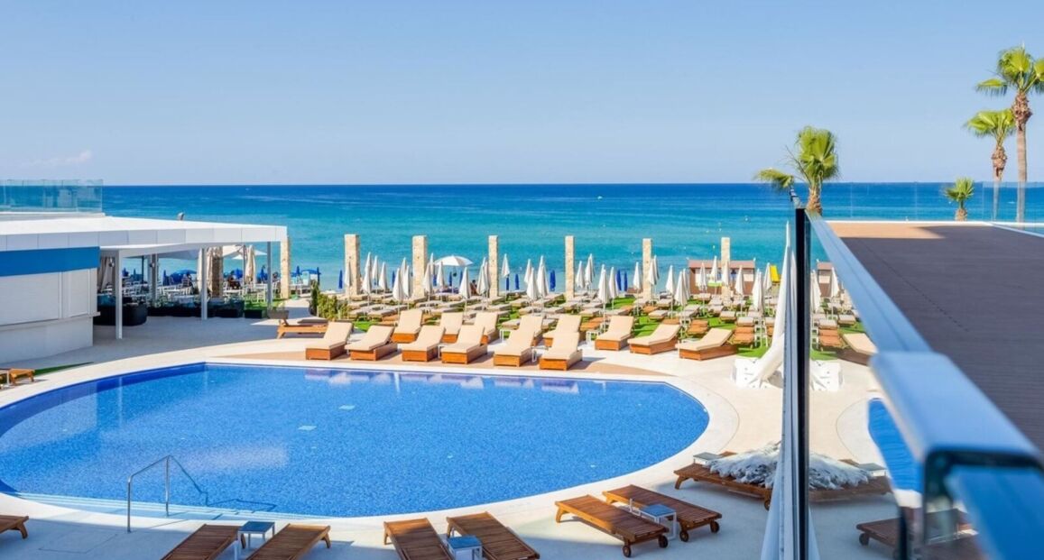 Flamingo Paradise Beach Hotel