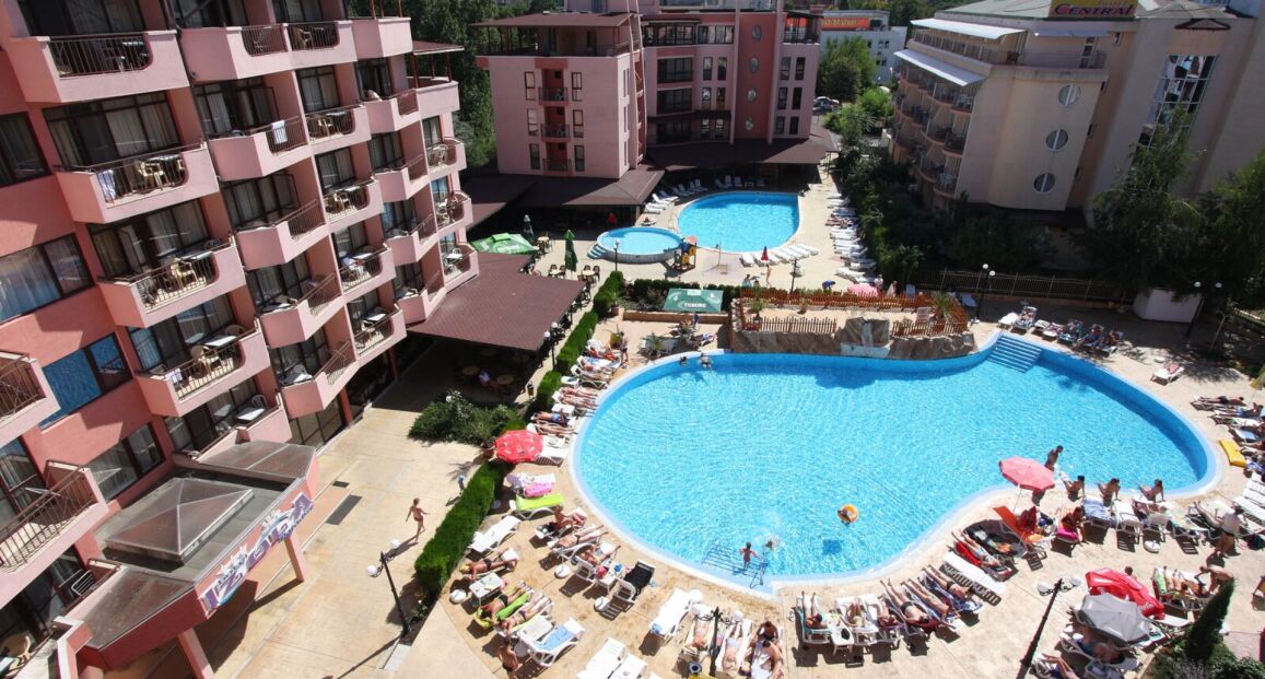 Hotel Izola Paradise blízko pláže na Slunečném pobřeží