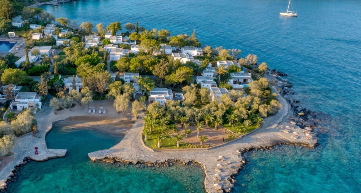 Minos Beach Art Hotel