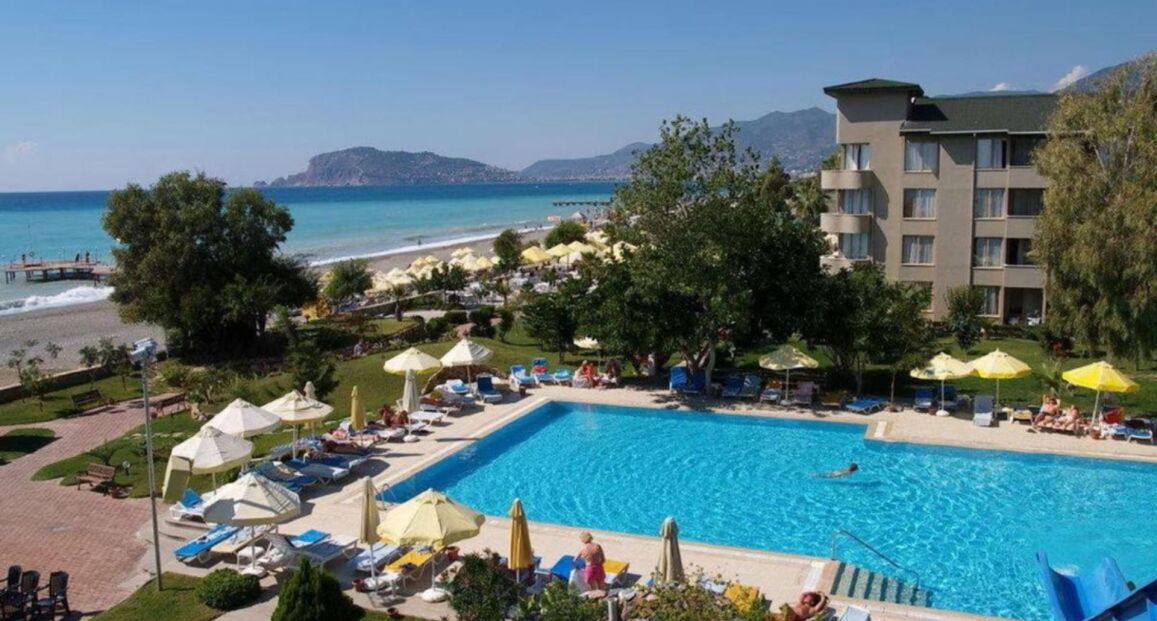 Senza Sunset Beach Hotel