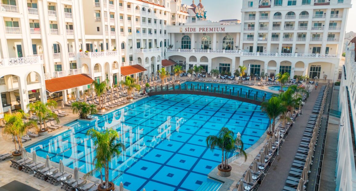 Hotel Side Premium