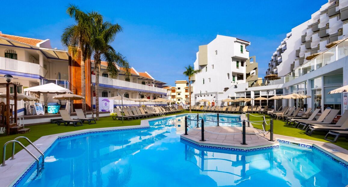 Playaolid Suites and Apartments