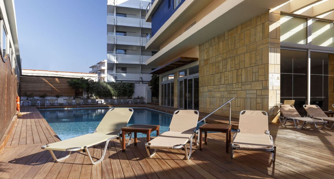 Hotel Athena v centru Rhodosu s blízkostí k pláži