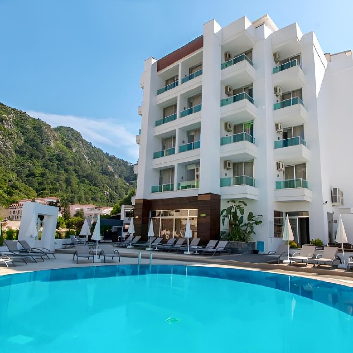 Supreme Beach Hotel v letovisku Içmeler, blízko pláže