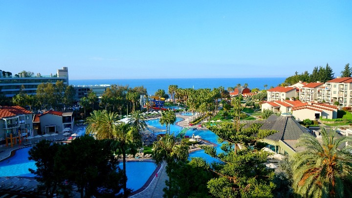 Arum Barut Collection