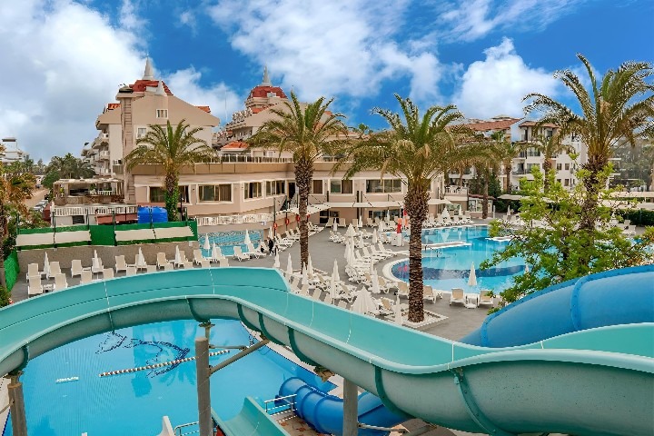 Aydinbey Famous Resort