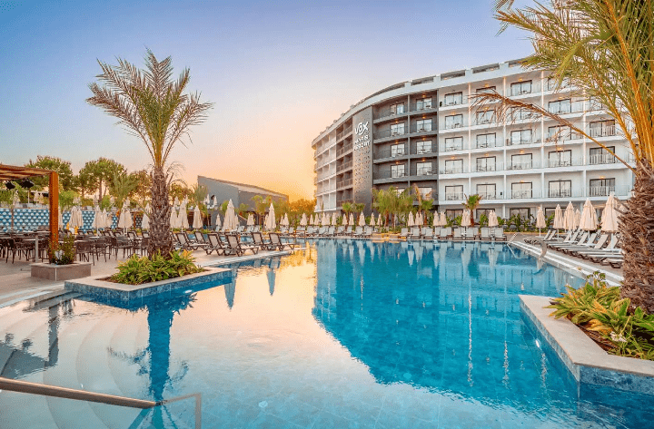 VOX Maris Resort