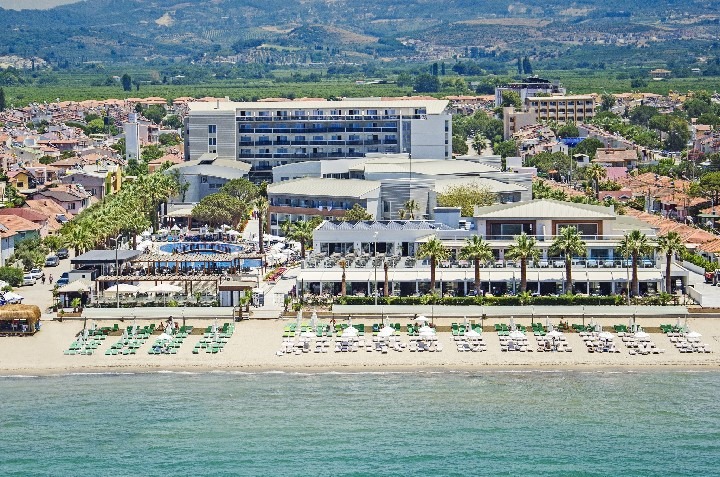 Hotel Palm Wings Beach Resort & Spa u pláže v letovisku Kusadasi