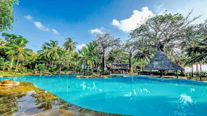 Hotel Papillon Lagoon Reef u pláže Diani v Keni
