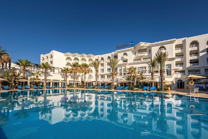 Luxusní hotel Radisson Blu Resort u pláže v Hammametu