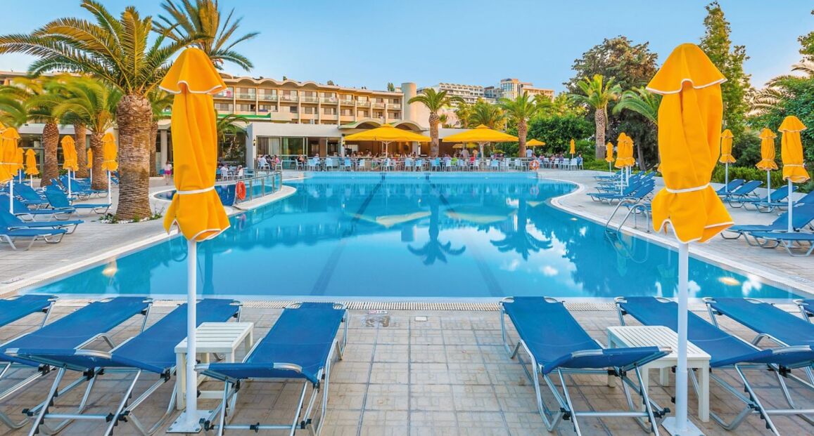 Hotel Kipriotis Hippocrates blízko pláže na Kypru.