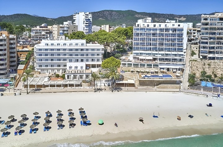 Flamboyan Caribe Hotel & Spa u pláže v Magalufu