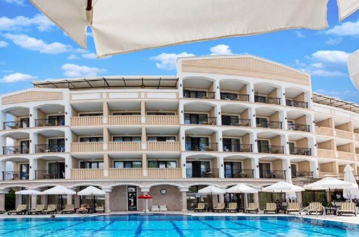 Hotel Siena Palace v letovisku Primorsko, blízko pláže