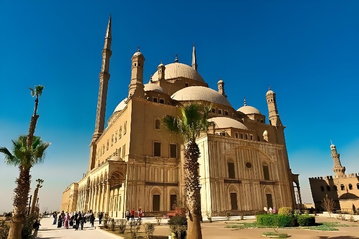 Poznávací okruh Egyptem Sphinx 5* s návštěvou pyramid a chrámů