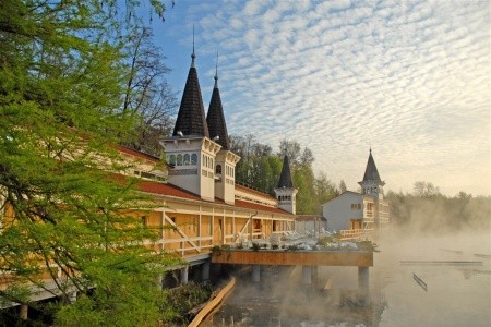 Relaxace v termálních lázních Maďarska