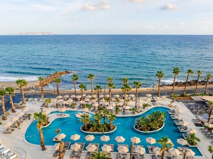 Stella Blue Seaside Resort u pláže v letovisku Analipsi