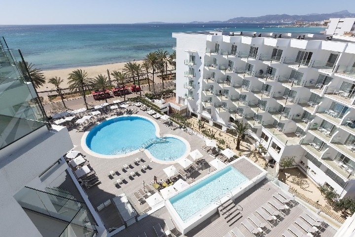 Hotel HM Tropical u pláže v letovisku Playa de Palma