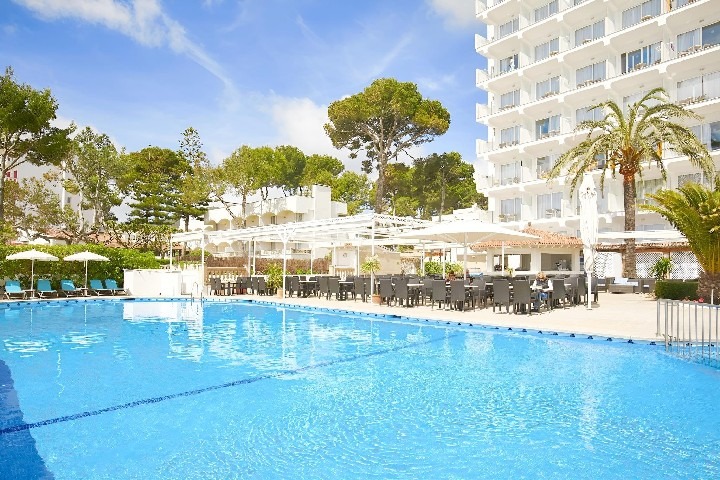 Hotel Universal Castell Royal přímo na pláži