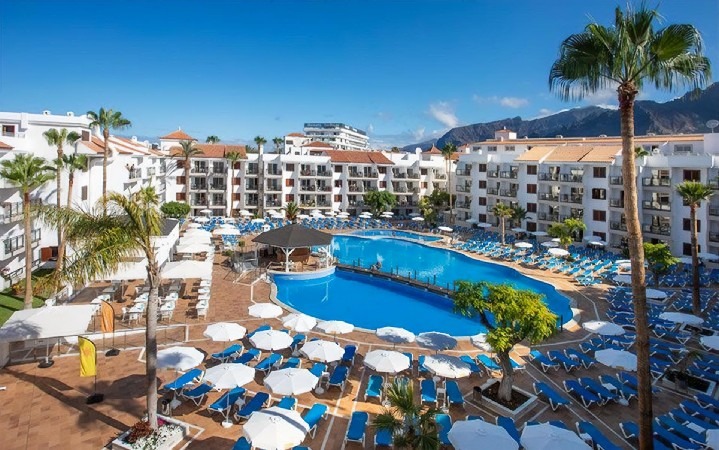 Hotel Globales Tamaimo Tropical na Tenerife s bazény a blízkostí pláže.