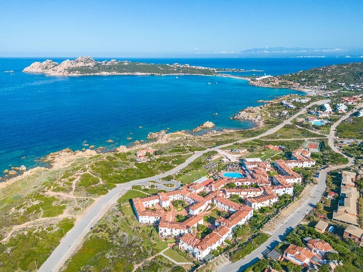 Hotel Mangia´s Santa Teresa u pláže v Santa Teresa di Gallura