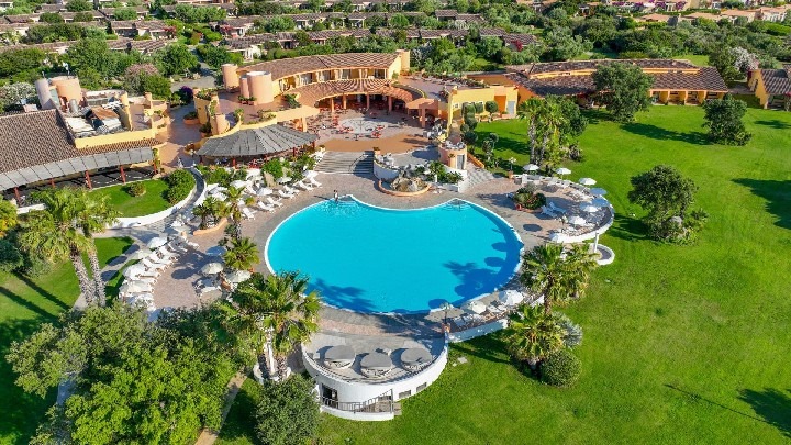 Sant’ Elmo Beach Hotel v Costa Rei na Sardínii