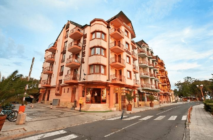 St. George Hotel & Medical Spa