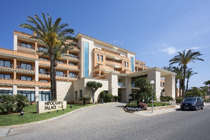 Hotel Hipotels Hipocampo Palace v letovisku Cala Millor na Mallorce
