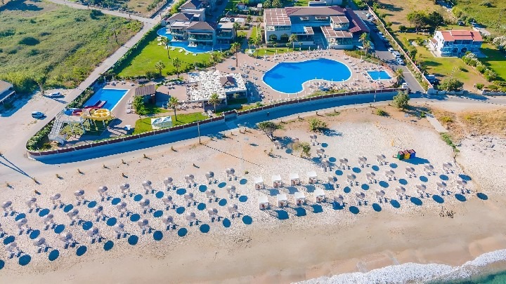 Almyros Beach Resort & SPA