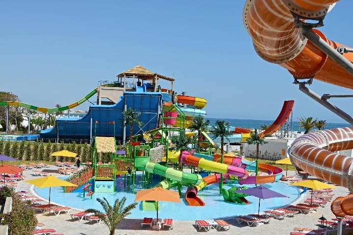 Thalassa Sousse Resort & Aqua Park u pláže v Tunisku