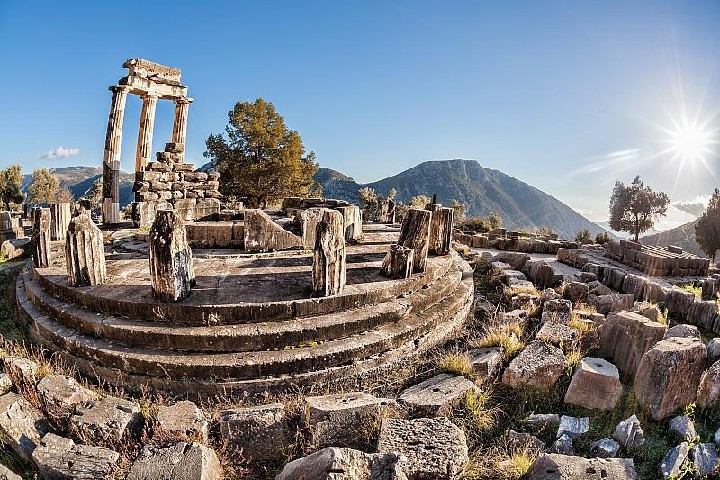 Ubytování v hotelu v Athénách s výhledem na Akropoli.