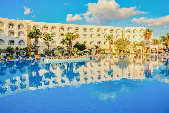 Sidi Mansour Resort & Spa s bazénem a blízkostí pláže