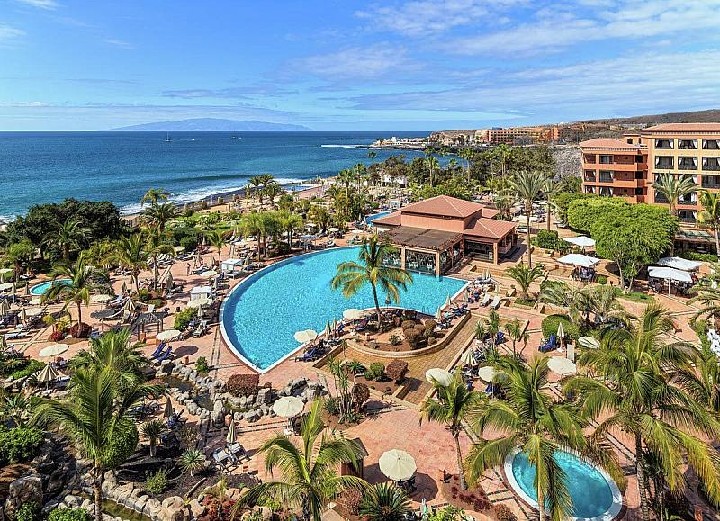Hotel H10 Costa Adeje Palace s bazénem a výhledem na moře