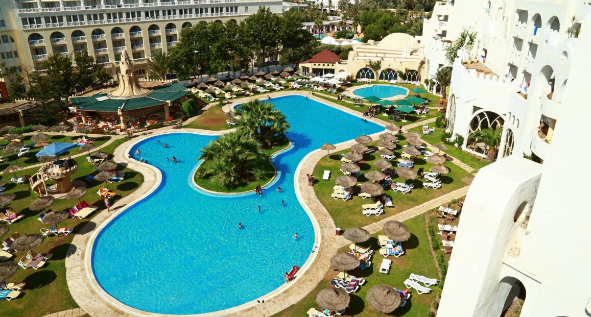 Lella Baya & Thalasso