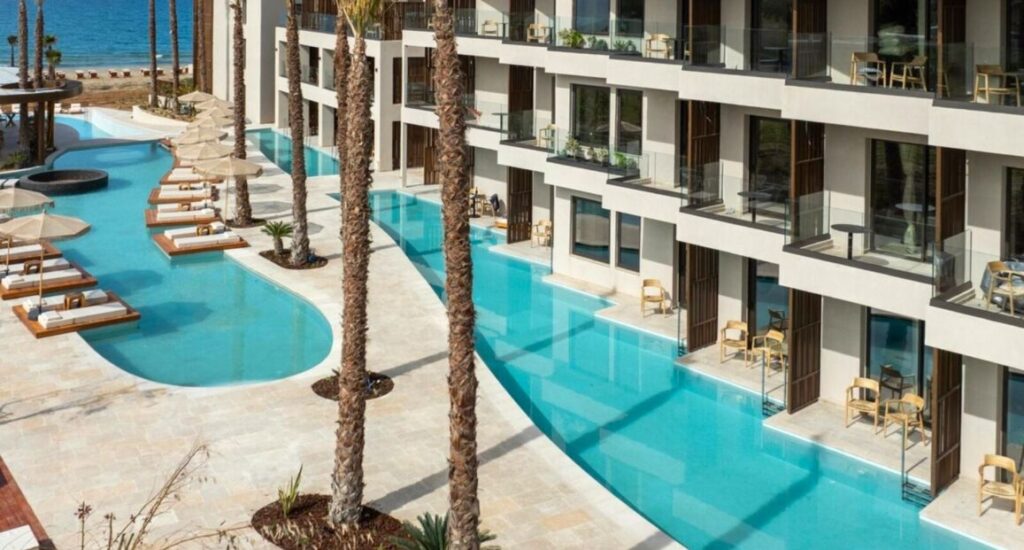 Nalu Resort & Spa s privátními bazény a krásným výhledem na moře.